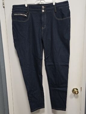 Women’s Skinny Jeans — Dark Navy Stretch with Zip Pocket